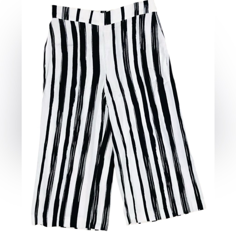 Chico’s Black & Cream Striped Wide Leg Crop Pants Sz (14) (L)